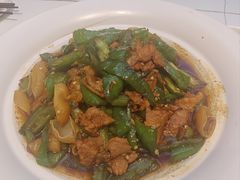 -阿瓦山寨·湘菜现炒·剁椒鱼头王(咸阳总店)