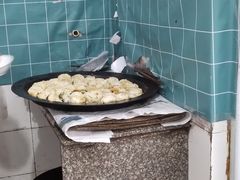 -依云煎包店