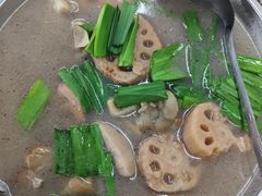 猪弯骨藕汤-小民大排档(光谷店)