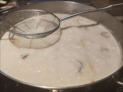 -尚尚仙·酸汤猪手·猪肚鸡火锅(华联万柳购物中心店)