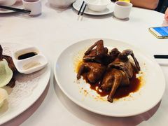 瑞士汁乳鸽-侨美·唐荔园·40年地道粤菜