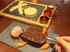 -恰餐厅及酒吧 CHAR Bar & Grill (北京丽都皇冠假日店)
