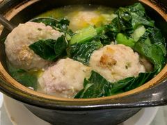 蟹粉狮子头-镇扬菜馆