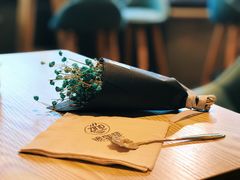 -ZING COFFEE 镜咖啡