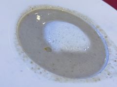 罗宋汤和奶油蘑菇汤-红房子西菜馆(淮海中路店)