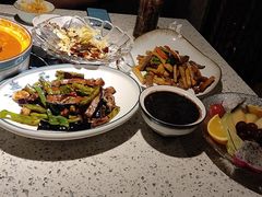 -马老六清真餐饮(西站店)