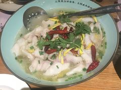 老坛酸菜鱼-胡桃里音乐酒馆(仓山万达店)