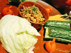 傣族生菜包肉-花马天堂云南餐厅 Lost Heaven(外滩店)