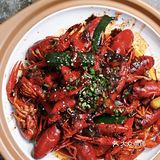 不是北京胡同🦞石家庄藏着个能嗦小龙虾面的神仙