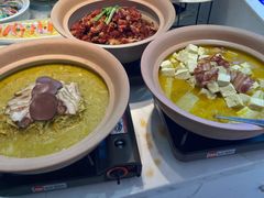小土豆炖牛肉-悦海·家宴·冰花皮皮虾大锅贴(宝龙店)