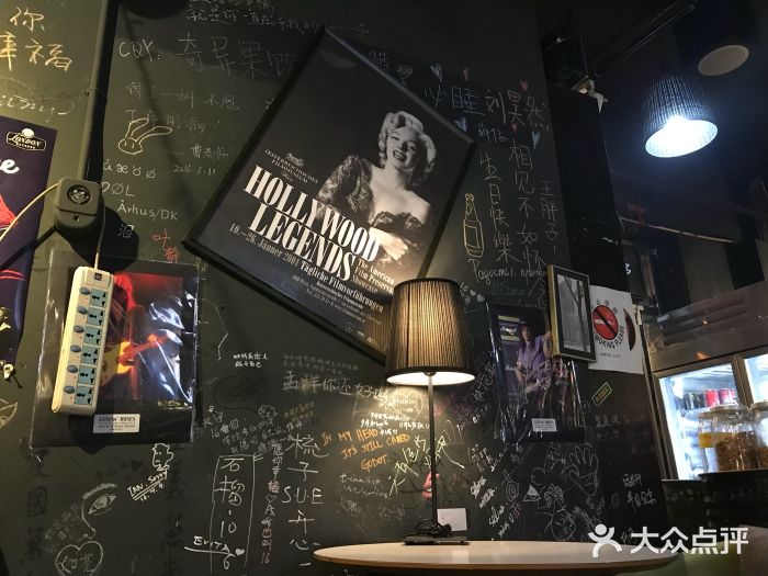 等待戈多Waiting For Godot(交道口店)门面图片