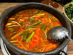 -贵厨酸汤牛肉(花果园国际中心店)