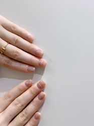 -花岐款式专研健康美甲沙龙
