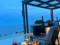 -瑰丽酒店·海吧·天际下午茶·现场DJ·天台酒吧