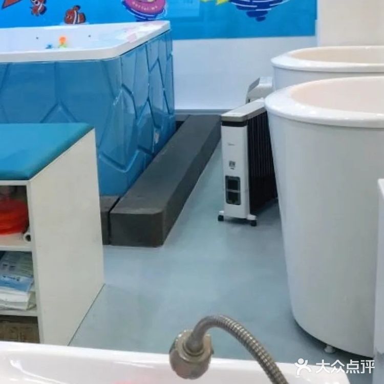 天热了，最好的运动就是游泳