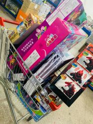 -逝水玩具折扣店