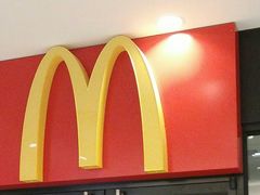 -麦当劳(轻轨曹杨路店)