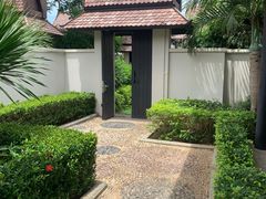 -三亚湾海居铂尔曼度假酒店