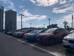 -融创茂-停车场