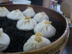 蟹黄汤包-四季美汤包(户部巷店)
