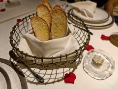 -Mogul Eatery·大亨餐酒馆