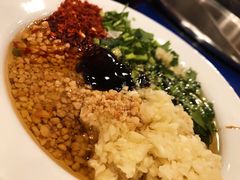 油碟-马路边边串串香形象店(磐石路店)
