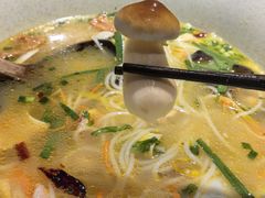 -芸南道·过桥米线(昆明老街旗舰店)