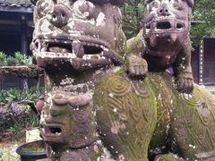 -峨眉山报国寺