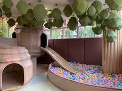 -水桶王国主题餐厅·聚会·生日派对·亲子活动·家庭套餐(亚龙湾希尔顿店)