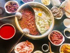 纯鲜毛肚-储奇门鳝鱼火锅(总店)