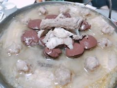 -一口猪海鲜浑锅·东北家常菜