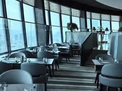 -亚洲国际大酒店·云顶阁旋转自助餐厅