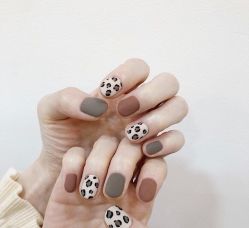 -Pink You美甲美睫纹绣定制中心