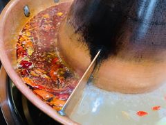 -果松木炭酸菜铜火锅·外婆参鸡汤