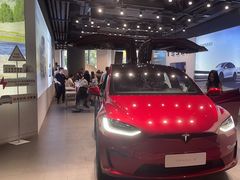 -TESLA 特斯拉(上海太古汇体验店)