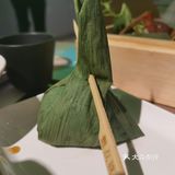 推荐招牌酥皮山楂叉烧包,香草脆鲜奶,鲍汁凤爪