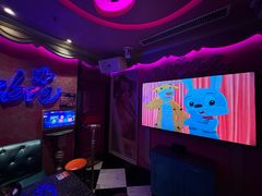 -UK派对KTV(日月广场店)