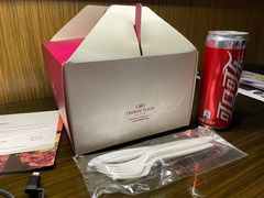 -上海滴水湖皇冠假日酒店
