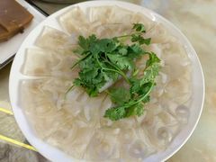 -一口猪海鲜浑锅·东北家常菜
