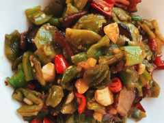 莴笋炒腊肉-渔芙南(三里屯店)