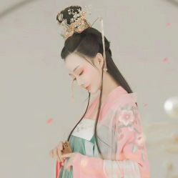 -盘子女人坊古装写真摄影(厦门总店)