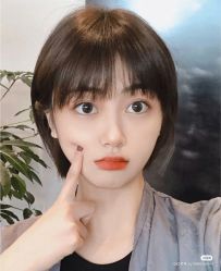 -时尚殿堂明星门店