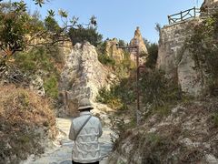 -彩色沙林风景区