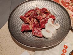 -蚂蚁洞·烤肉大营地(上海静安大悦城店)