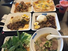 -Pier 21 (Terminal 21 Asok)