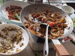 -老唐三下锅 ·张家界地标美食(溪布街店)