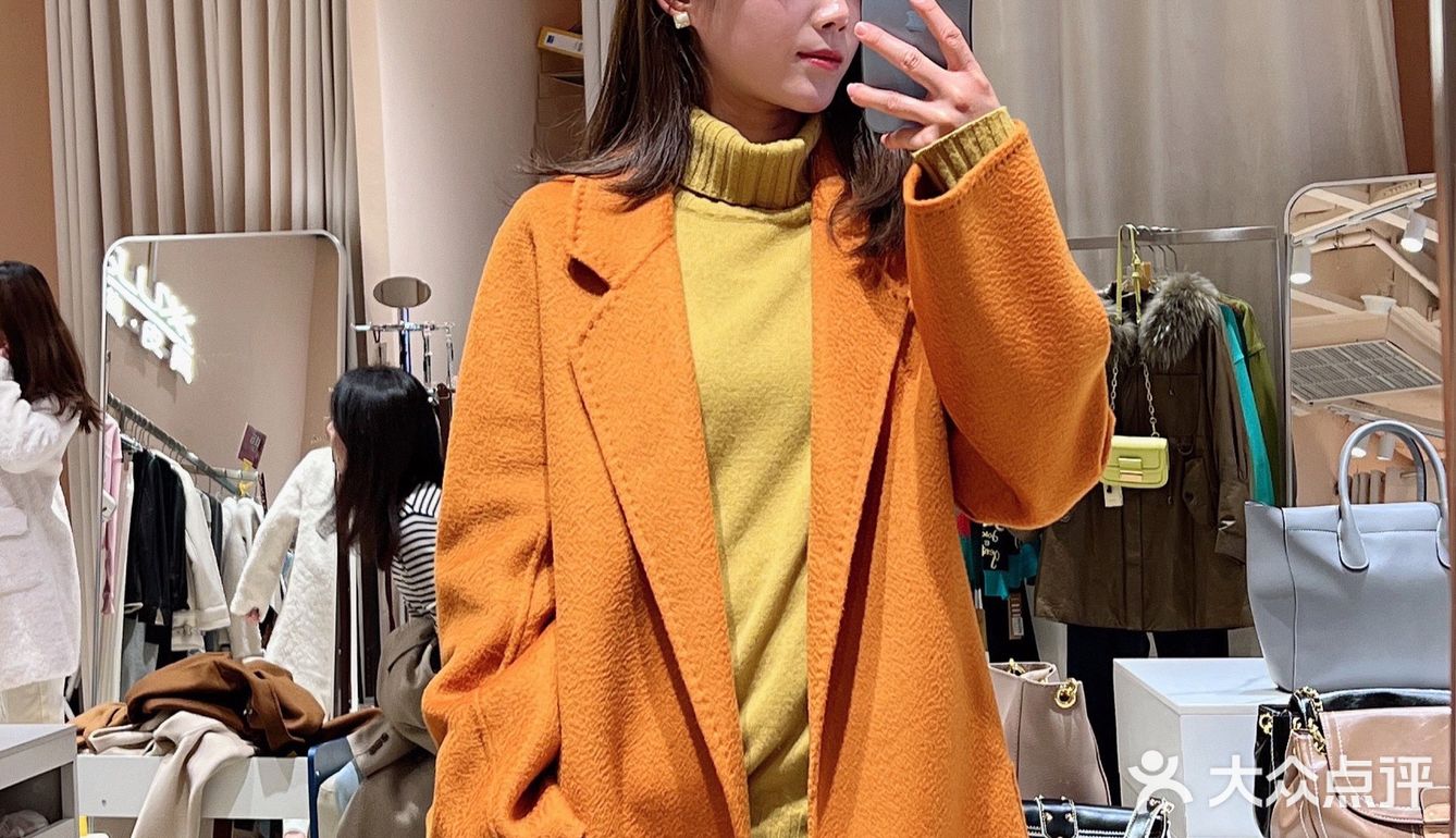 服装行业都这么内卷了嘛？LESSLUXX内卷王