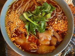 成都猪脚米线-付小姐在成都(中山公园店)