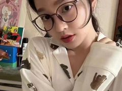 -爱视眸Eyeblling眼镜·依视路·蔡司镜片折扣店(百联南方商城购物中心)