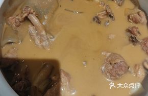 Mountain Mushroom and Vermicelli Stewed Chicken